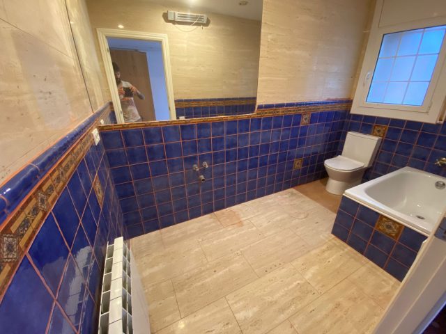 Baño adaptado para movilidad reducida